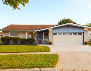 25199 Crisler Street, Taylor, MI 48180