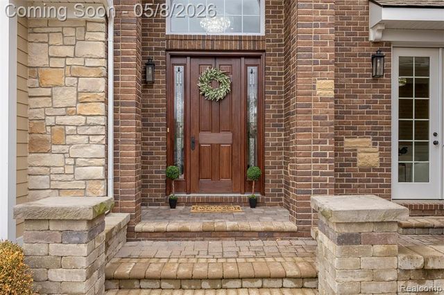 8439 Boulder Shores Drive, South Lyon, MI 48178