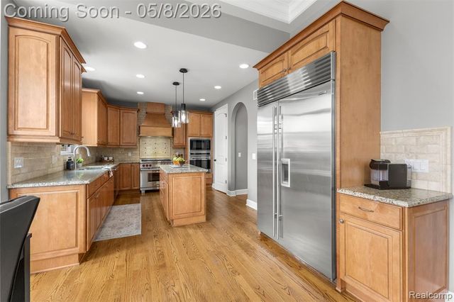 8439 Boulder Shores Drive, South Lyon, MI 48178