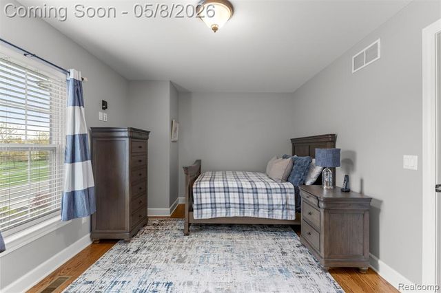 8439 Boulder Shores Drive, South Lyon, MI 48178