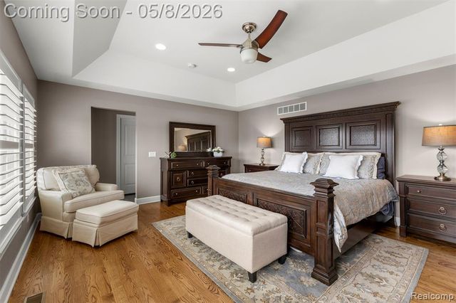 8439 Boulder Shores Drive, South Lyon, MI 48178