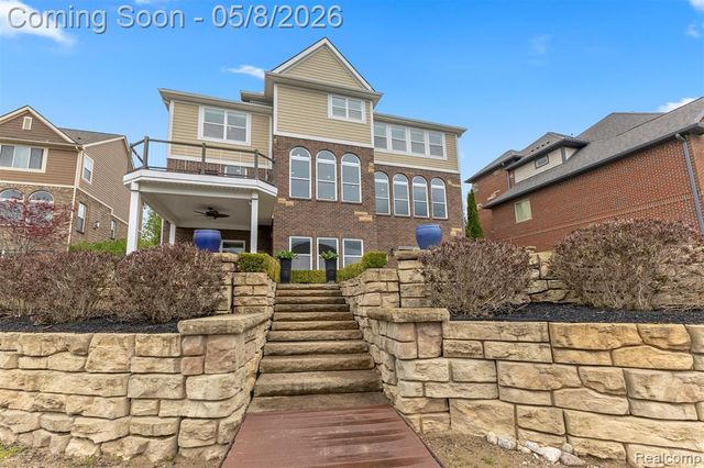 8439 Boulder Shores Drive, South Lyon, MI 48178