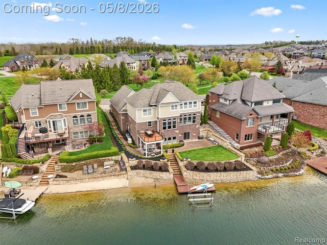 8439 Boulder Shores Drive, South Lyon, MI 48178