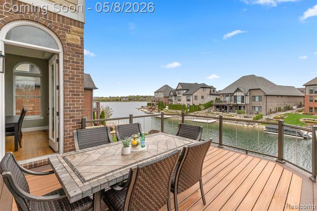 8439 Boulder Shores Drive, South Lyon, MI 48178