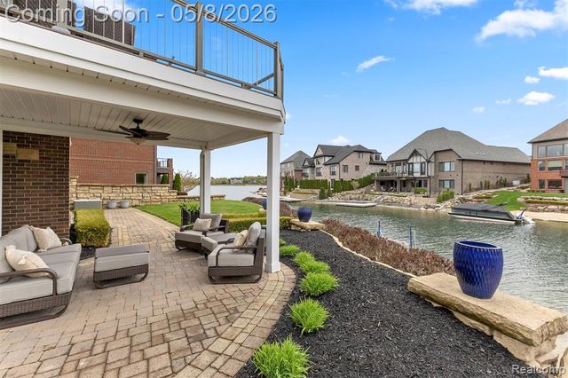 8439 Boulder Shores Drive, South Lyon, MI 48178