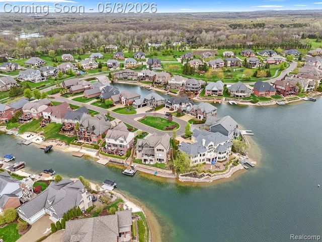 8439 Boulder Shores Drive, South Lyon, MI 48178