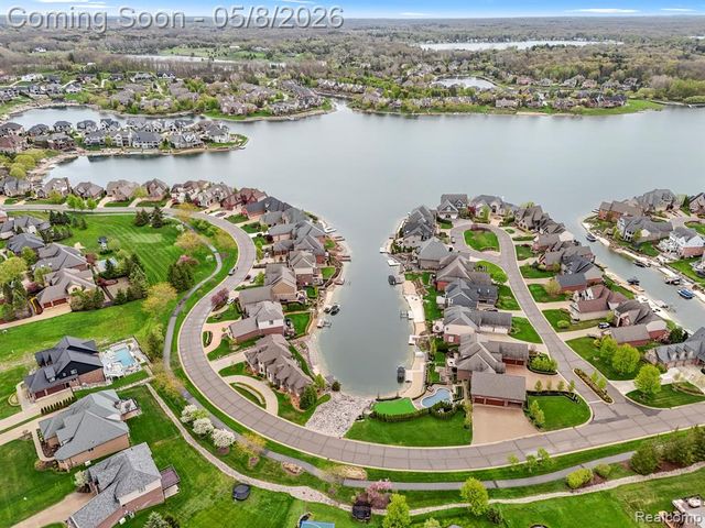 8439 Boulder Shores Drive, South Lyon, MI 48178