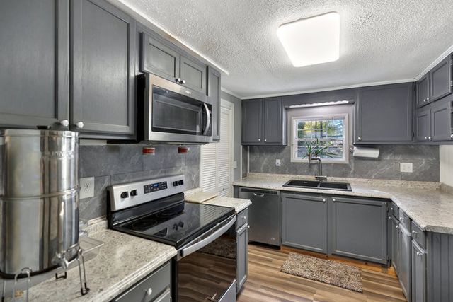 439 Oak Shores Road, Anderson, SC 29625