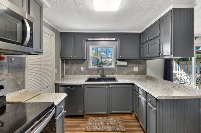 439 Oak Shores Road, Anderson, SC 29625