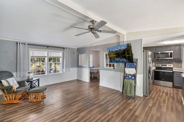 439 Oak Shores Road, Anderson, SC 29625