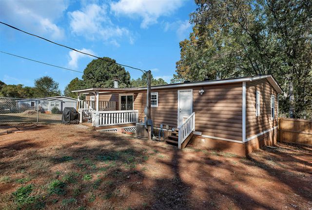 439 Oak Shores Road, Anderson, SC 29625