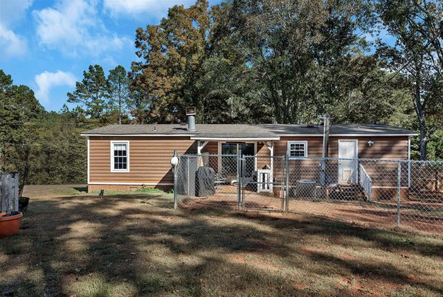 439 Oak Shores Road, Anderson, SC 29625
