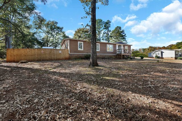 439 Oak Shores Road, Anderson, SC 29625
