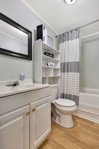 439 Oak Shores Road, Anderson, SC 29625