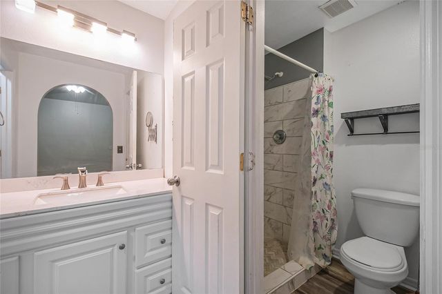 7646 HARBOR BEND CIRCLE, Orlando, FL 32822