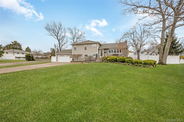 130 West Drive, Massapequa, NY 11758