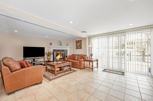 130 West Drive, Massapequa, NY 11758