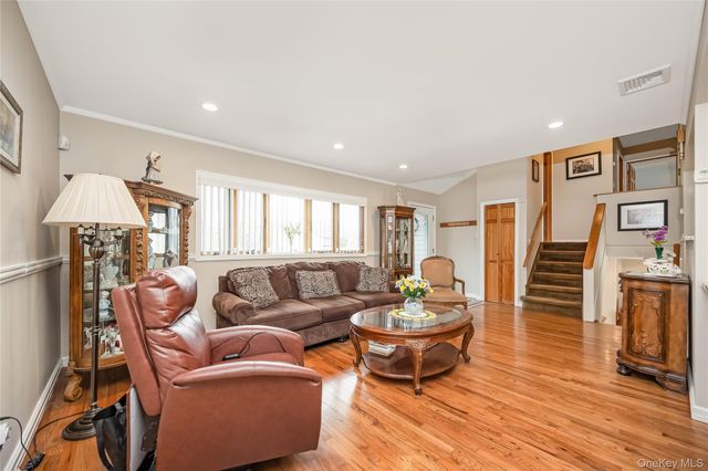 130 West Drive, Massapequa, NY 11758