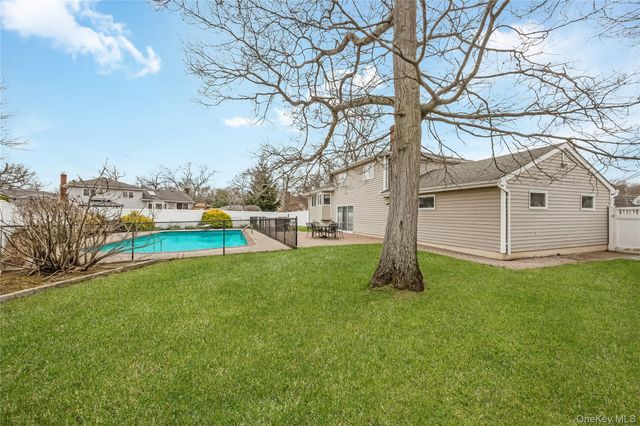 130 West Drive, Massapequa, NY 11758