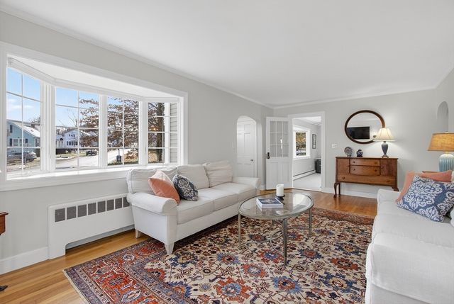 9 Violet Rd, Peabody, MA 01960