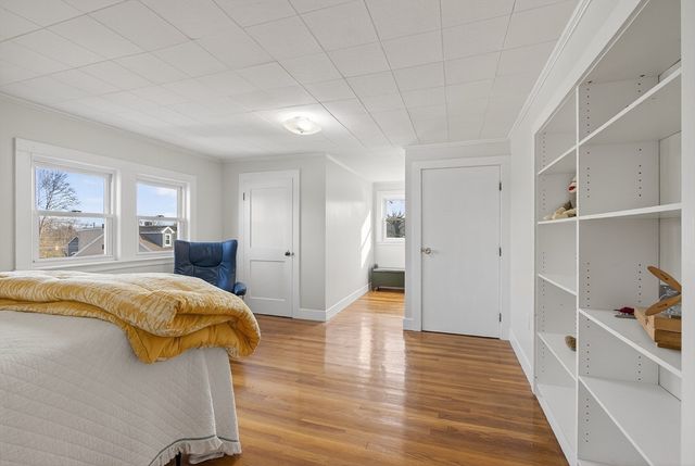 9 Violet Rd, Peabody, MA 01960