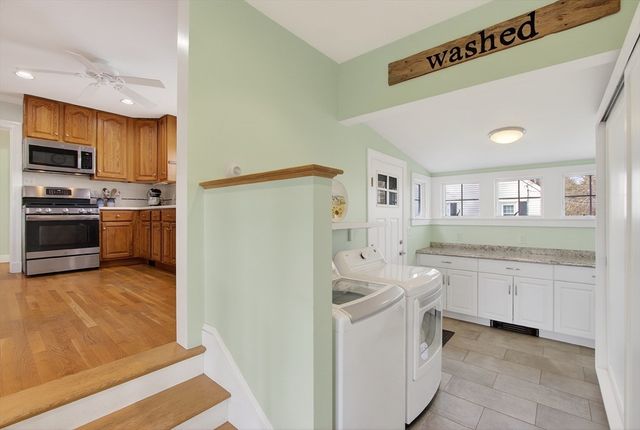 9 Violet Rd, Peabody, MA 01960