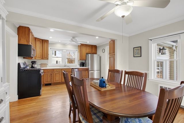 9 Violet Rd, Peabody, MA 01960