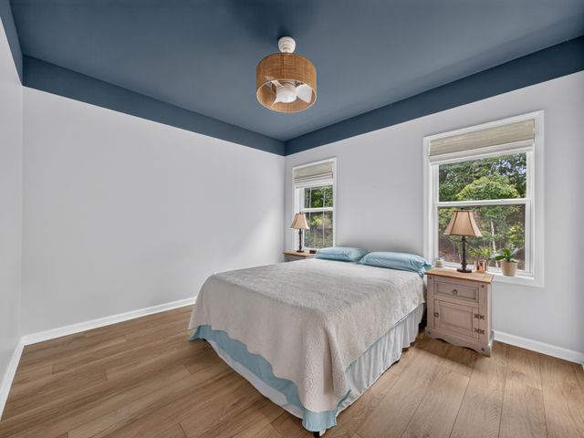 1047 Old County House Rd, Charlotte, TN 37036
