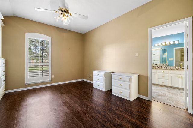 1 Friendswood Dr., Longview, TX 75605