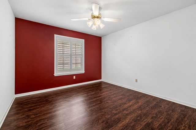 1 Friendswood Dr., Longview, TX 75605
