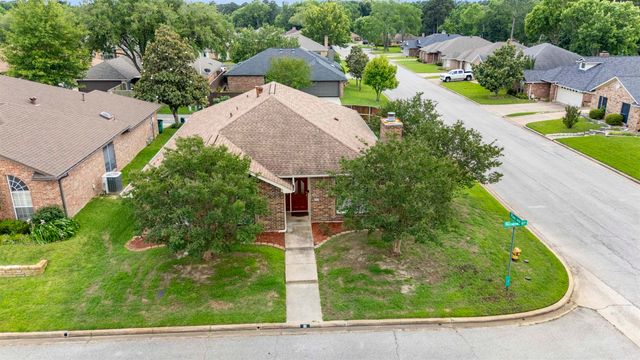 1 Friendswood Dr., Longview, TX 75605