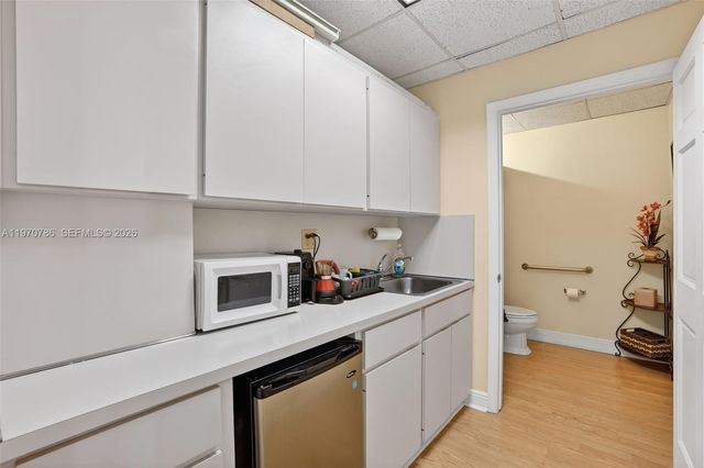 Medical Research For Sale in South Miami, South Miami, FL 33155