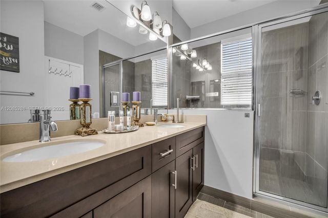 5104 NW 47th Street, Tamarac, FL 33319