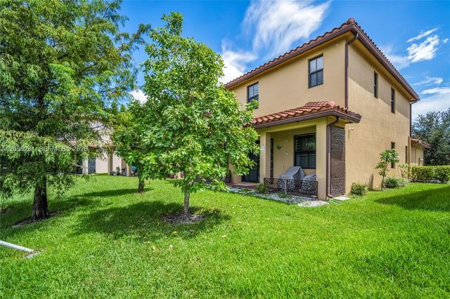 5104 NW 47th Street, Tamarac, FL 33319