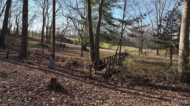 2954 Cardinals Lane, Chester, IL 62233