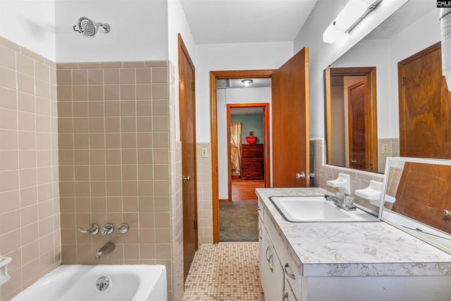 1041 Lynn Drive, West Columbia, SC 29170