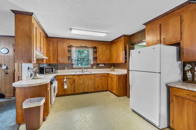 1041 Lynn Drive, West Columbia, SC 29170