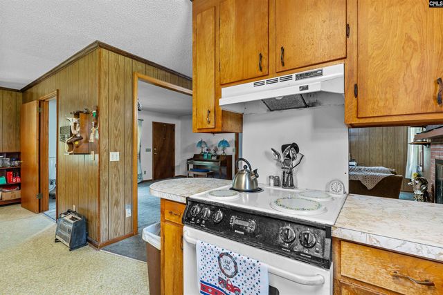1041 Lynn Drive, West Columbia, SC 29170