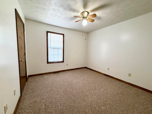 104 Raven Drive, Berea, KY 40403