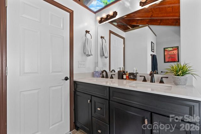 61 Honeycutt Lane 2, Nebo, NC 28761