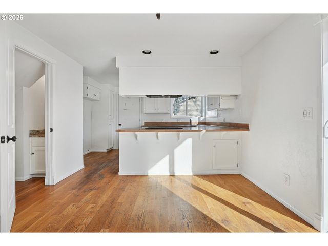 495 ANGELEE Ct, Lebanon, OR 97355