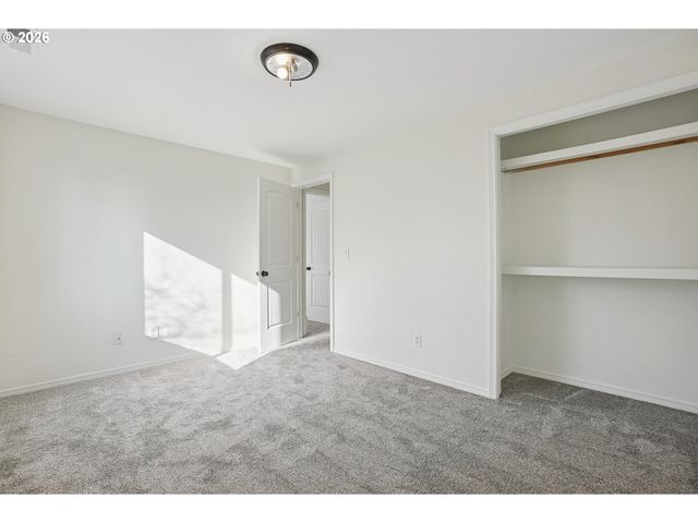 495 ANGELEE Ct, Lebanon, OR 97355