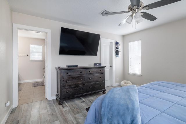 2158 Herzog, Kyle, TX 78640