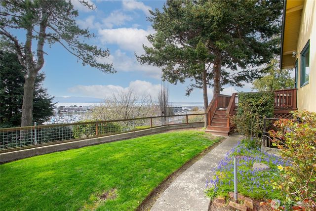 2209 Eldridge Avenue, Bellingham, WA 98225