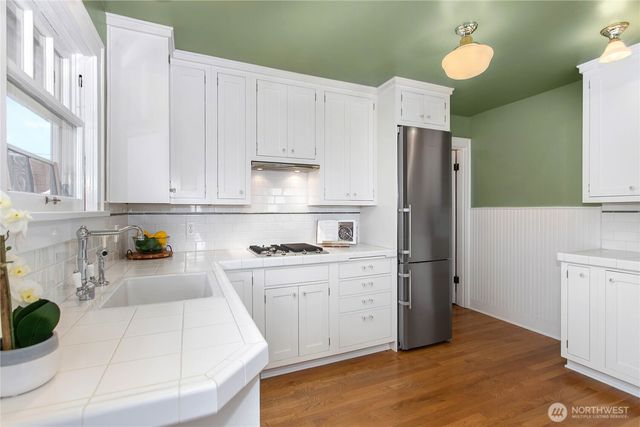 2209 Eldridge Avenue, Bellingham, WA 98225