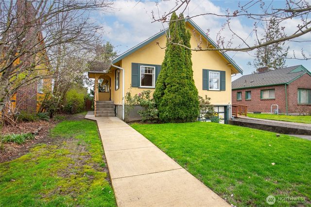 2209 Eldridge Avenue, Bellingham, WA 98225