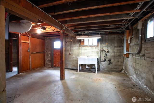 2209 Eldridge Avenue, Bellingham, WA 98225