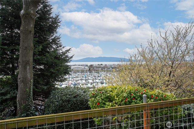 2209 Eldridge Avenue, Bellingham, WA 98225