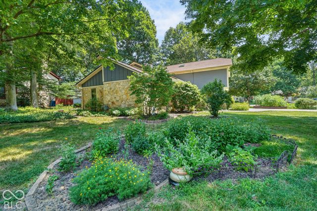 13824 Nansemond Drive, Carmel, IN 46032
