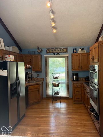 13824 Nansemond Drive, Carmel, IN 46032